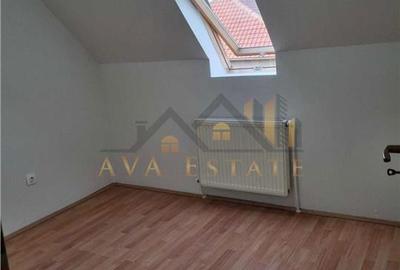 2 Camere, DECOMANDAT,  Mansarda - ZONA GIROCULUI - 4