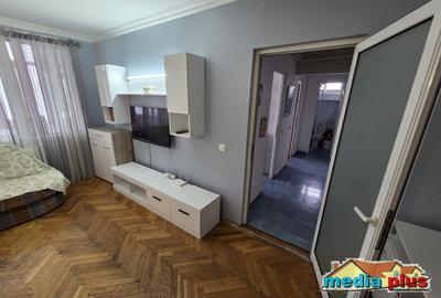 Apartament 2 camere decomandat de închiriat, etaj 9, zona Palatul de Justiție – - 4