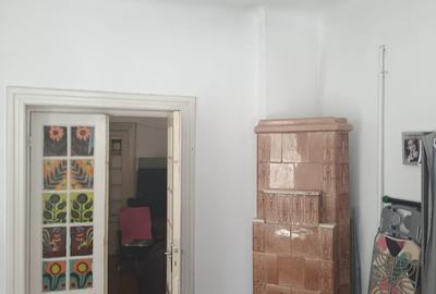 Casă de vânzare – 5 camere într-o vilă interbelică, 125 mp - 5