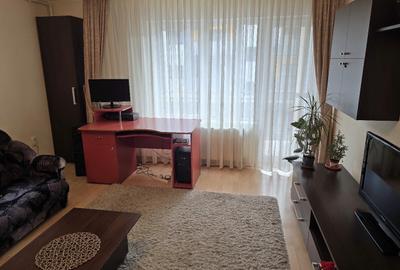 Apartament cu 3 camere,parcare ,etaj intermediar, zona Eroilor - 3