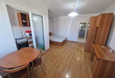 City Park-garsoniera decomandata, cu centrala - 1