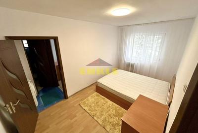De vânzare apartament 3 camere – zona Primăverii - 4