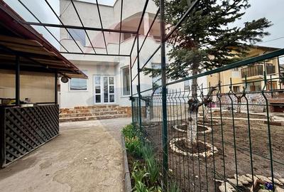 Casă individuală cu 6 camere în Sud