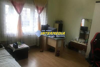 Casa de vanzare cu 3 camere in Alba Iulia zona Centru - 11