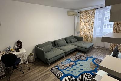 Apartament cu 3 camere decomandat, mobilat în Dristor