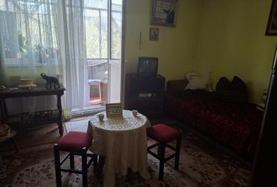 De vanzare apartament cu 3 camere in Dambu - 8