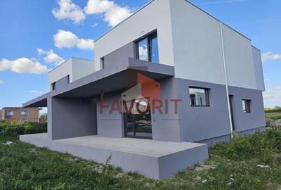 Duplex | Parter + Etaj | Toate utilitatile | Curte generoasa | Garaj | - 4
