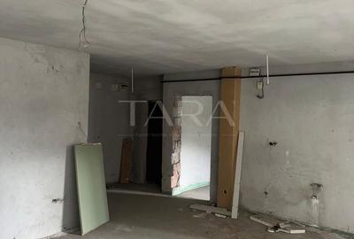 EXCLUSIVITATE. Semifinisat, balcon generos, parcare, pret avantajos! - 3