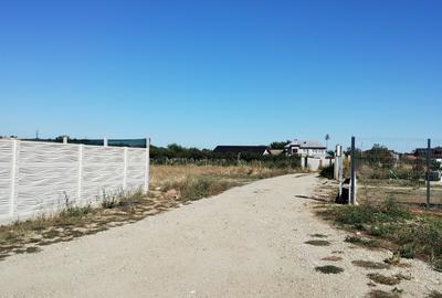 Teren intr. în centrul satului Brebeni, lângă Slatina. Împărțit în 4 parcele. - 4