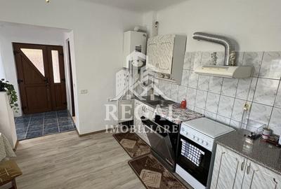 Casă de vânzare, 3 camere, teren 840 mp –  Str. Dumitru Merticaru - 6