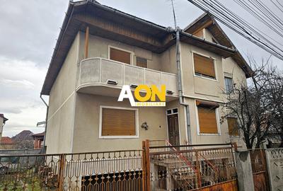 Casa cu 7 camere, 700 mp teren, deschidere la 2 strazi, zona Centru - 1