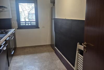 3 camere decomandat, LOC PARCARE SUBTERAN inclus in pret, bloc 2010 - 13