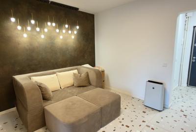 Garsonieră semidecomandată, mobilată în Gorjului