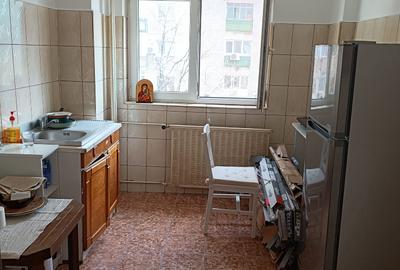 3 camere an constructie 1983 langa Ghencea Business Center - 13