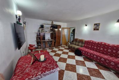 Apartament cu 4 camere decomandat, mobilat în Vitan Mall