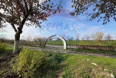 Teren agricol intravilan de 7094 mp, în Central