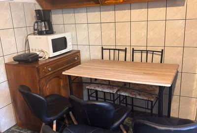 Apartament 4 camere decomandat ,parter,zona Complex Studentesc,liber - 2