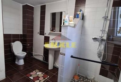 De vanzare casa cu etaj. Zona Industriala. 175.000€ - 4