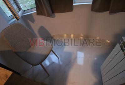 Piata Alba Iulia - Decebal - studio prima inchiriere - vedere bulevard - 16