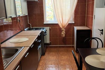 Apartament cu 3 camere decomandat în Militari
