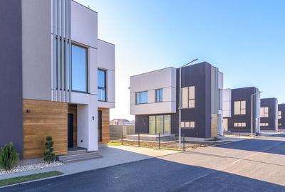 Casă cu 4 camere în Tunari