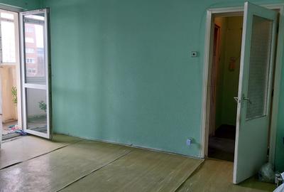 PIATA UNIRII-DIMITRIE CANTEMIER vanzare apart. 2 CAMERE - 4