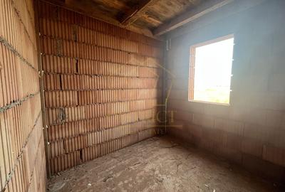 Duplex cu 4 camere | Mosnita Veche | Carrefour - 14