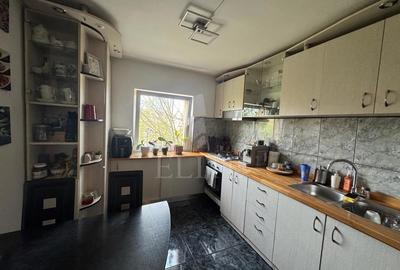 Apartament 4 camere în zona STRAZII FABRICII - 1