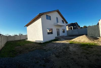 Vila P+1E, teren 400 mp, zona centrala Lumina, comision 0% - 1