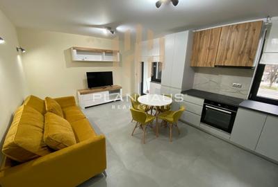 Inchiriere- 3 camere ultracentral ,etaj 1 B-dul Regele Mihai 1 *B-dul Bucuresti - 1