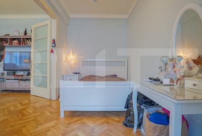 Apartament ultracentral de lux, 3 camere, afacere activa pe Booking 9.9/10 - 2