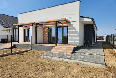 Duplex pe parter. 2 Bai. 2 Dressing-uri. Terasa acoperita. - 4