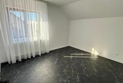 De inchiriat casa 4 cam,2 bai  , sancrai, Mures - 14
