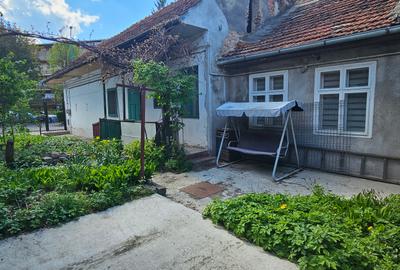 Vanzare locatie cu potential, casa si curte, zona Onix. - 3