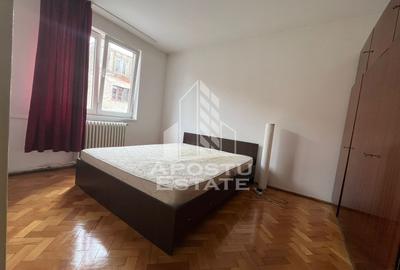 Apartament cu 3 camere, semidecomandat, etajul 2, zona Centrala - 8