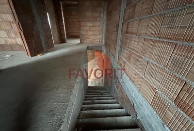 Duplex | Parter + Etaj | Toate utilitatile | Curte generoasa | Garaj | - 9