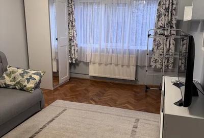 Soarelui, apartament cu 3 camere, centrala proprie