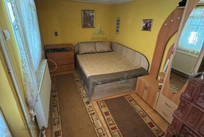 De Vânzare - Casă, Strada Griviței - 23