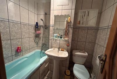 - Apartament 1 camera, zona Vidin, etaj 1 - 6
