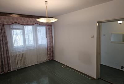 Apartament cu 2 camere decomandat în Berceni