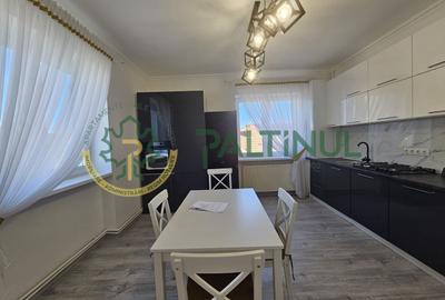 Apartament cu 3 camere semidecomandat, mobilat în Vasile Aaron