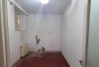 Apartament 4 camere de vanzare zona Piata Ovidiu - 2