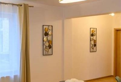 Apartament cu 2 camere semidecomandat, mobilat în Turnișor