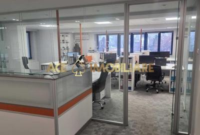 Birou, de 150 mp, în Romană