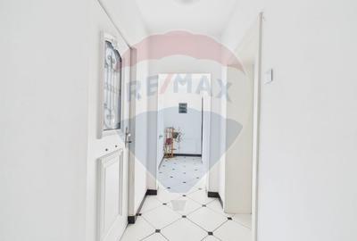 Casa / Vila cu 8 camere de vanzare în zona Cotroceni - 14