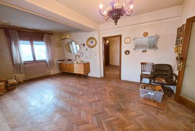 Caderea Bastiliei, apt. 2 camere, etaj 1, balcon,50mp, pe lista de U 3 - 16