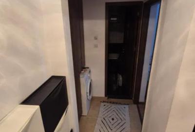 59500 euro -garsoniera decomandata 42mp -bloc reabilitat -sector 3 - 1