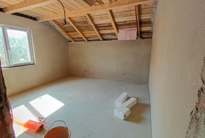 Sanandrei Duplex cu 4 Camere, Drum Asfaltat, Toate Utilitatiile - 13