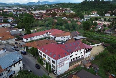 Pensiune de vanzare in Campulung Muscel - Afacere la cheie