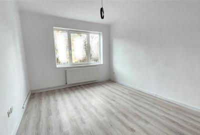 Vanzare apartament 3 camere etaj 2 zona 22 Dec. UMF Spitale - 4